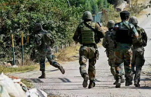 In Jammu & Kashmir’s Baramulla, militant attack on Indian Army vehicle kills 2 soldiers and 2 civilian porters near Gulmarg