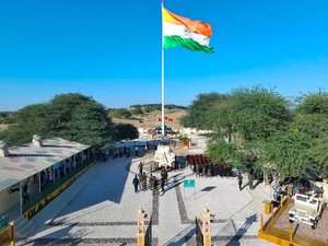 Indian Army, Flag Foundation of India unfurl Tiranga on 108-feet-high mast in Longewala 