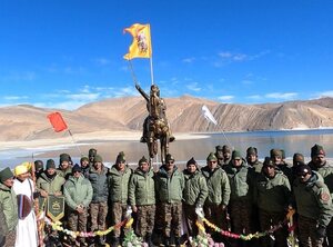 Fire & Fury Corps commander Lieutenant General Hitesh Bhalla unveils Shivaji statue at Pangong-tso, stirs controversy