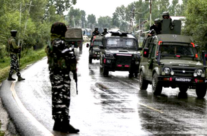 In Jammu & Kashmir, 3 major counterinsurgency operations underway, 2 Indian Army soldiers and 1 civilian dead