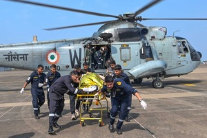 Indian Navy successfully carries out daring emergency medical evacuation in Arabia Sea